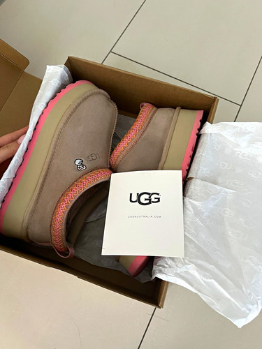Ugg tazz limited love edition - tazz,