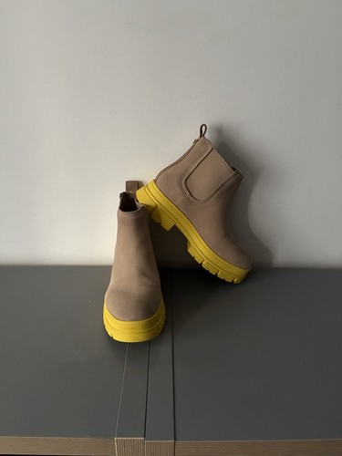 Ugg ashton chelsea boots - ashton,