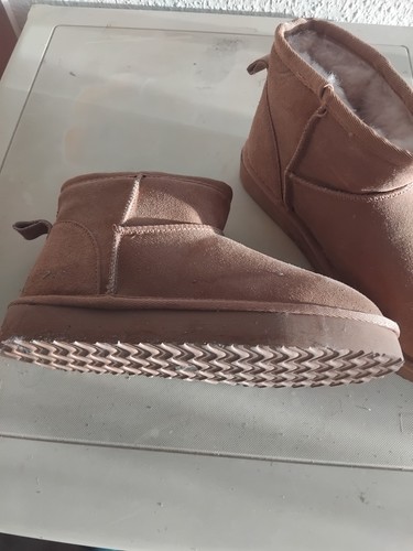 Lammfellboots neu - lammfellboots,, neu.