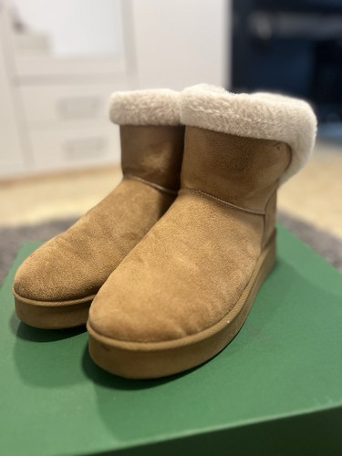 New yorker style - 👢,